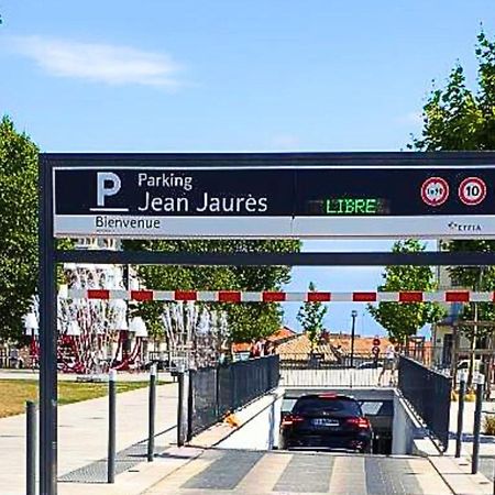 Centre Historique - Free Parking - Self Checkin - Wifi - Industriel - Sleepntripbeziers Appartement Buitenkant foto