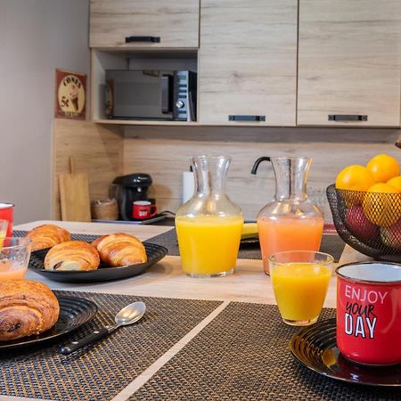 Centre Historique - Free Parking - Self Checkin - Wifi - Industriel - Sleepntripbeziers Appartement Buitenkant foto