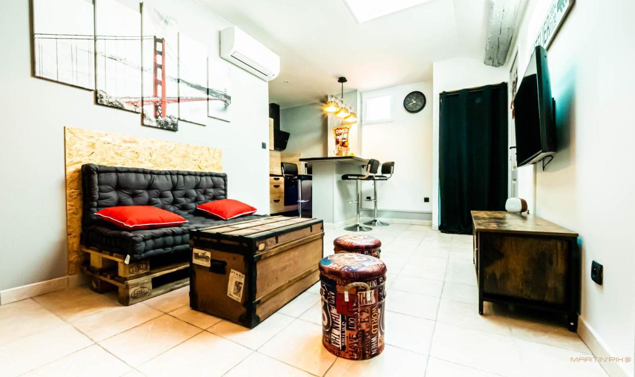 Centre Historique - Free Parking - Self Checkin - Wifi - Industriel - Sleepntripbeziers Appartement Buitenkant foto