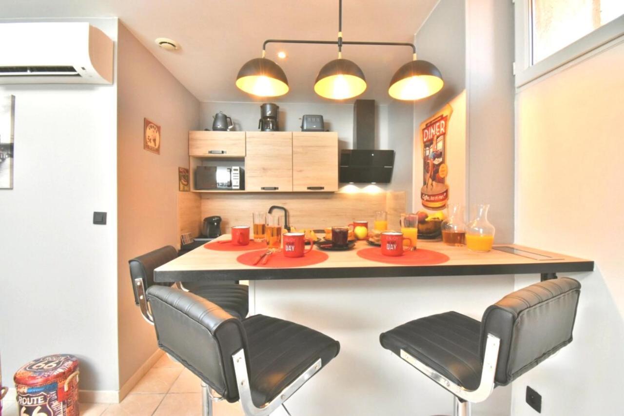 Centre Historique - Free Parking - Self Checkin - Wifi - Industriel - Sleepntripbeziers Appartement Buitenkant foto
